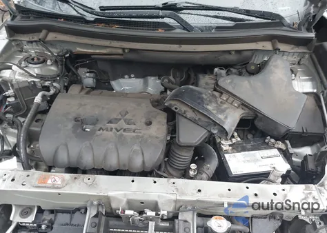 2020 Mitsubishi Outlander Le 2.4/Se 2.4/Sel 2.4/Sp 2.4 z USA, uszkodzony, nr VIN JA4AD3A30LZ042990